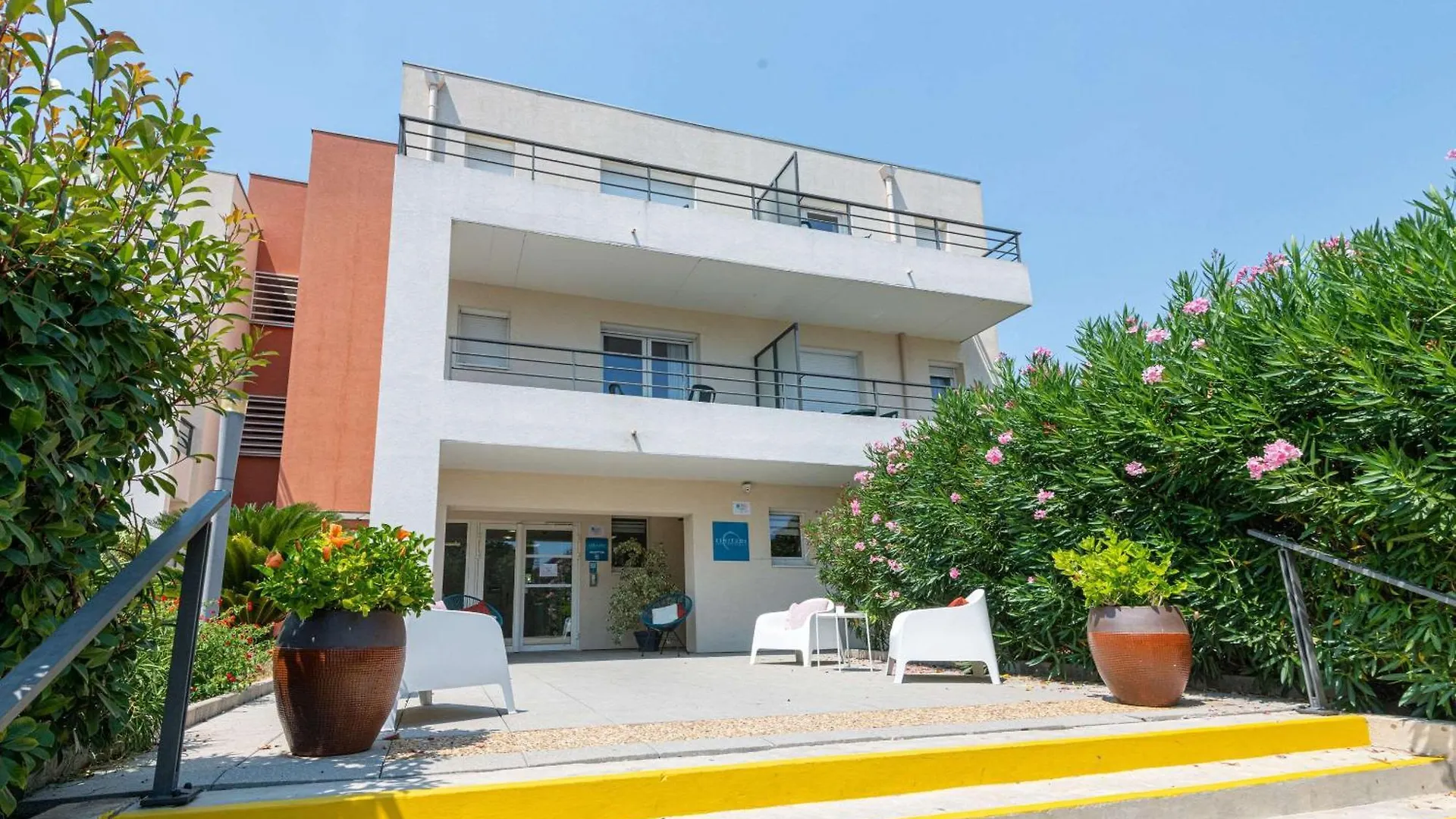 Comfort Aparthotel Cannes Mandelieu Frankrike
