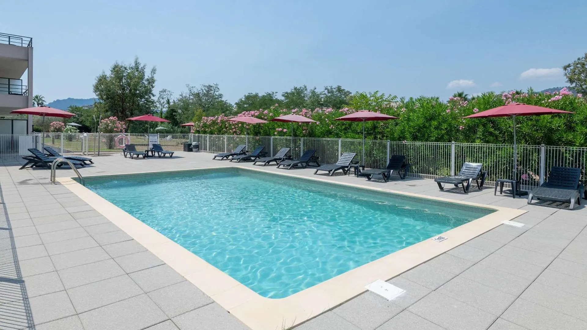 Hotell Comfort Aparthotel Cannes Mandelieu